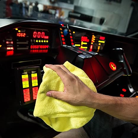 Chemical Guys Clean Ultra Fine Microfiber Towel - Image 5