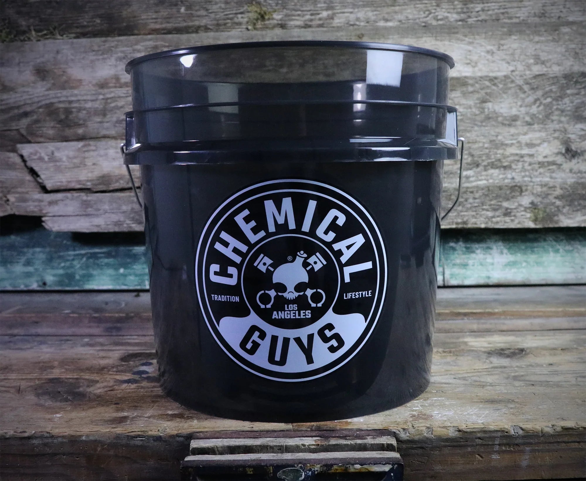Chemical Guys Clean The Stranger Ultra Clear Bucket Kit - Image 4