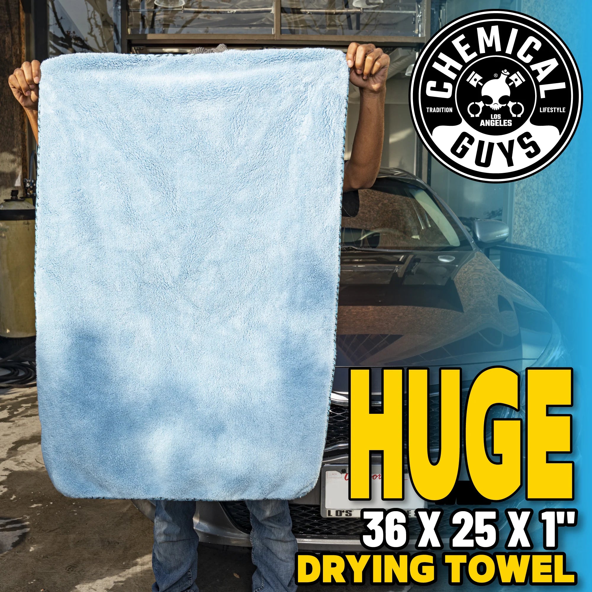 Chemical Guys Clean Woolly Mammoth Microfiber Drying Towel - Image 2