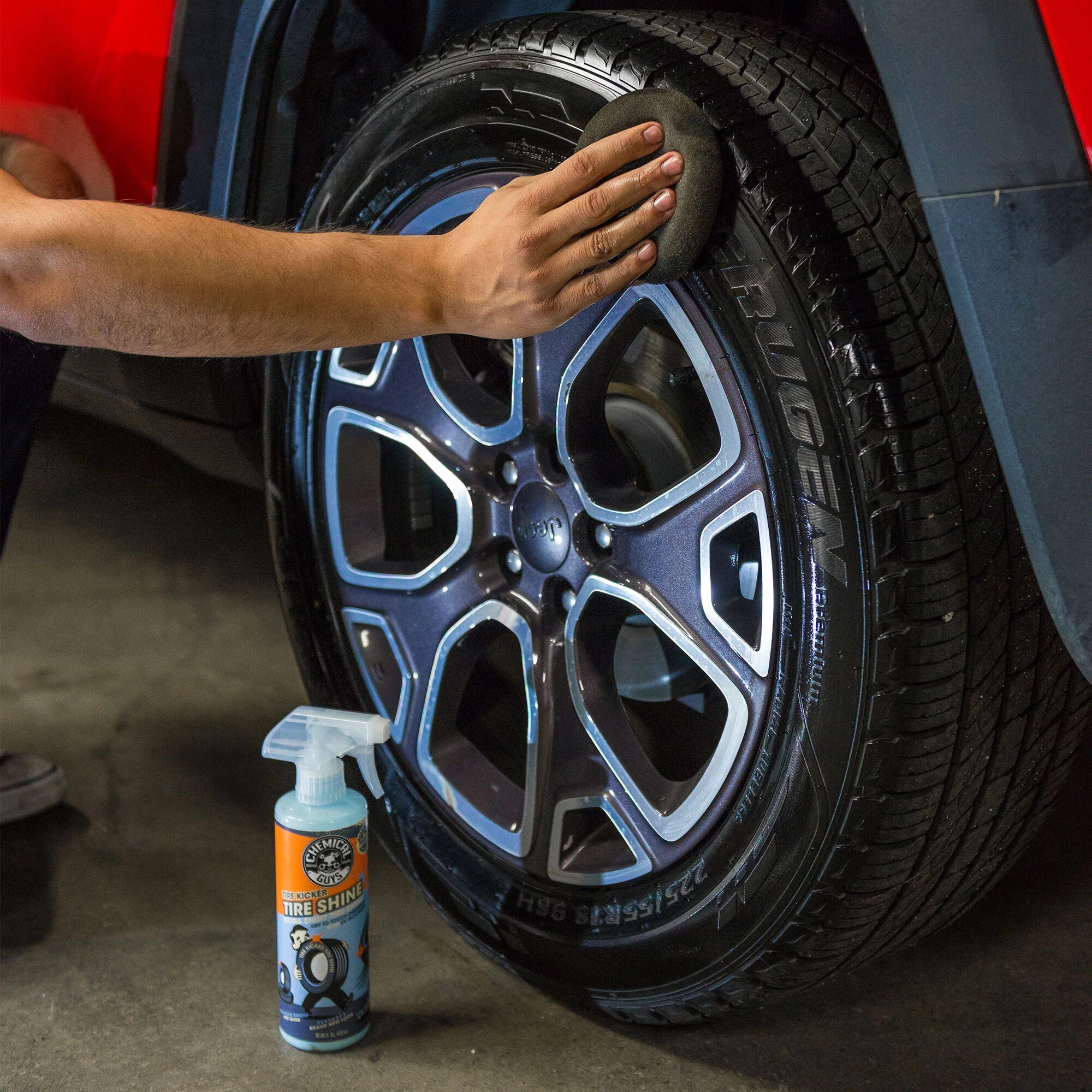 Chemical Guys Clean Tire Kicker Extra Shiny Tire Shine - Image 14