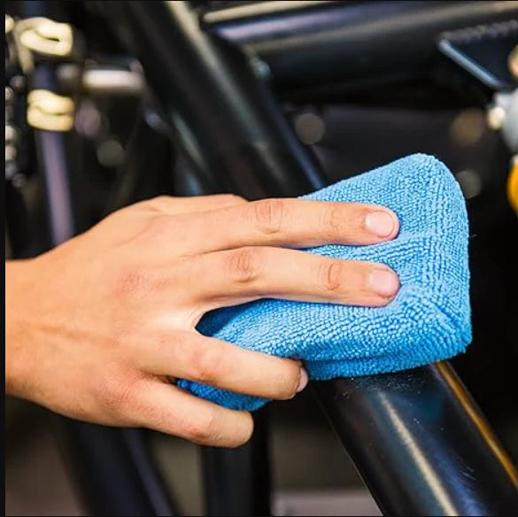 Chemical Guys Clean Black Car Wash Glaze & Detail Deluxe Kit - Image 4